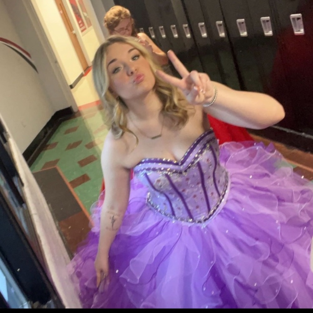 Ball gown dress !